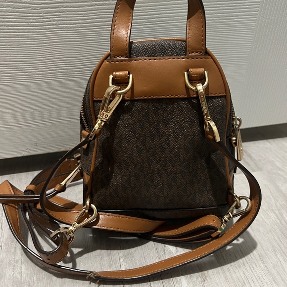 Michael Kors mini backpack - Picture 4 of 4